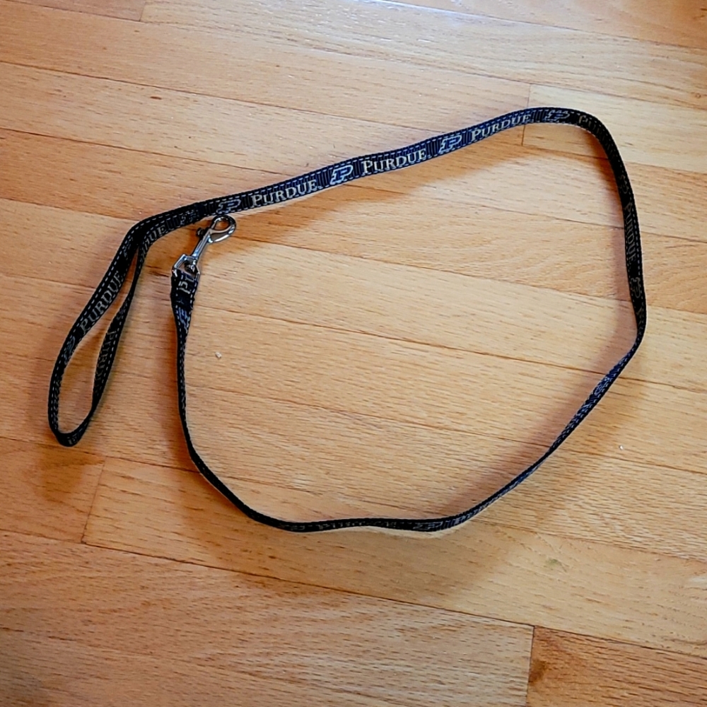 🖤💛 Purdue NWOT Leash - Small 💛🖤